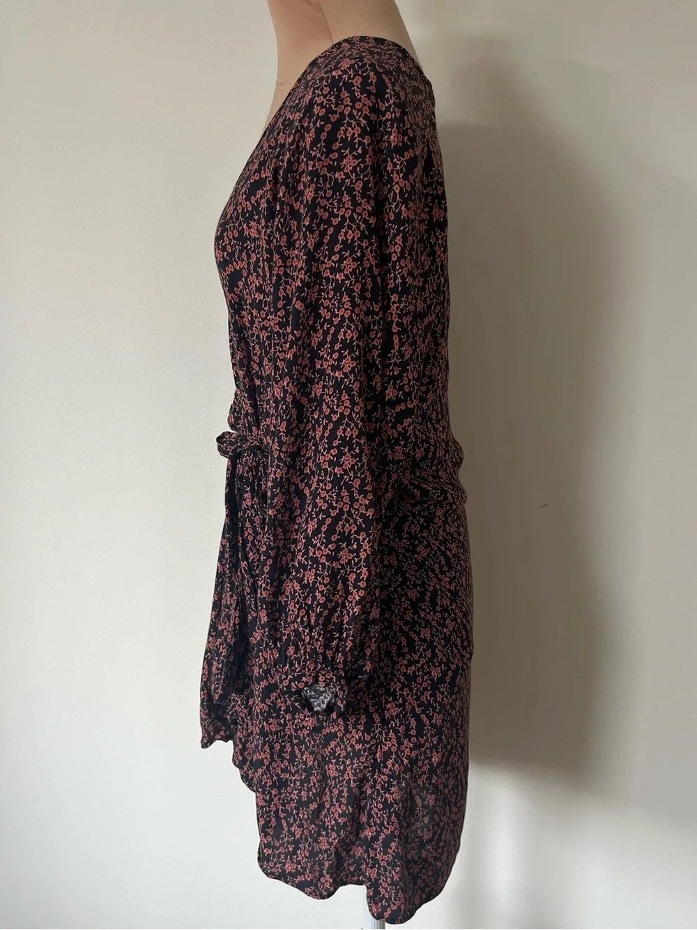 Free People Clara V-Neck 3/4 Sleeve Waist Tie Black Floral Tunic Mini Dress Sz M